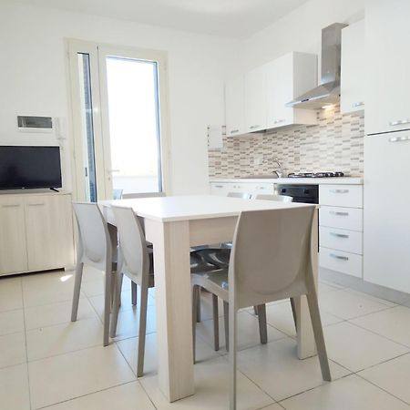 App Girasole 1A 300 Metri Dal Mare In Salento Apartamento Torre San Giovanni Ugento Exterior foto